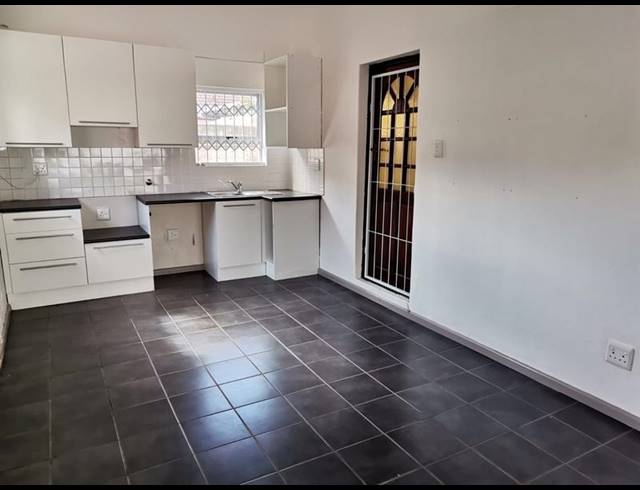1 BEDROOM PROPERTY TO RENT IN BOSTON
